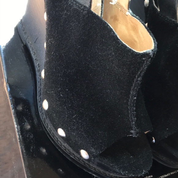 COPY - Michael Kors black suede platform 5.5 - Picture 4 of 7